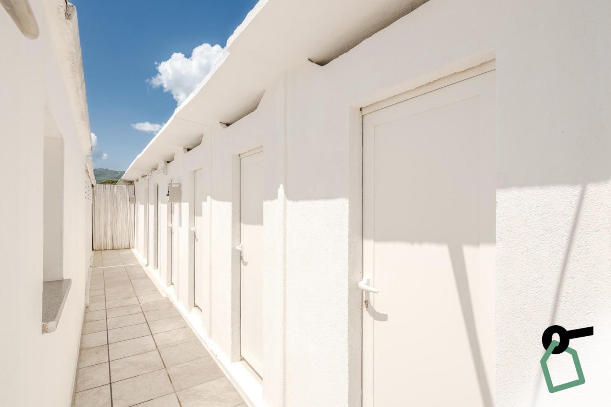 Hotiday Room Collection - Lacona Exterior photo